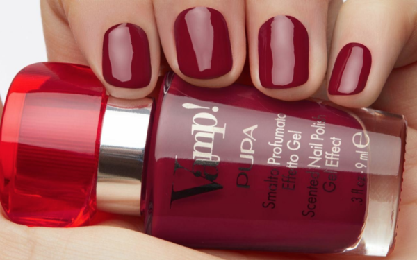 Pupa Vamp! Scented Nail Polish #204 Passionate Red 9 ml - PARC-PM-161-14