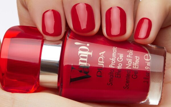 Pupa Vamp! Scented Nail Polish #202 Carnal Red 9 ml - PARC-PM-161-13