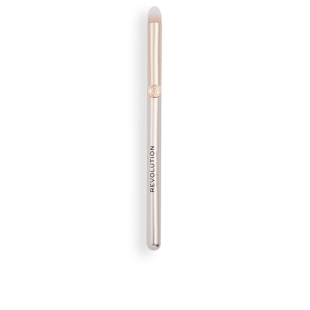 REVOLUTION MAKE UP BUFFING EYE crease brush #R3 1 u