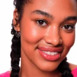 ESSENCE GLOSSY GLAZE lipstick #05-Maple Me Crazy 1.9 gr - Image 4