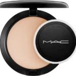 MAC Blot Powder Pressed   12 gr - Medium Dark
