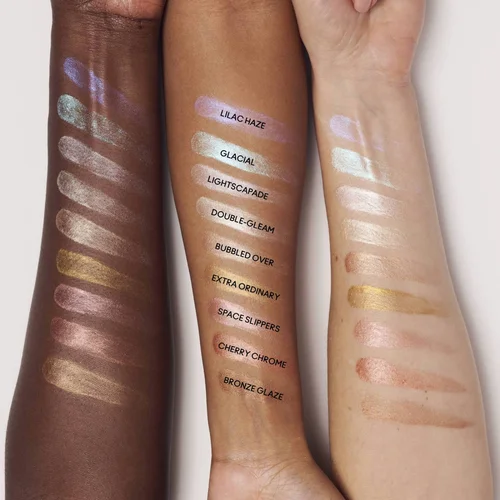 0773602745487-1.webp MAC Skinfinish Lightstruck Liquid Highlighter Bronze Glaze 15 ml - Image 1