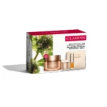 CLARINS EXTRA FIRMING CREAM FOR ALL SKIN TYPES, 4-PIECE SET Facial cream 50ml + Facial cream refill 50ml + Lip oil 1.4ml + Toiletry bag - Image 3