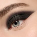 ESSENCE MONOCHROME MATTE eyeshadow #03-Deep Ink 2 gr - Image 2