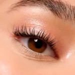 ESSENCE MONOCHROME GLITTER eyeshadow #02-Rosy Sparkle 2 gr - Image 4